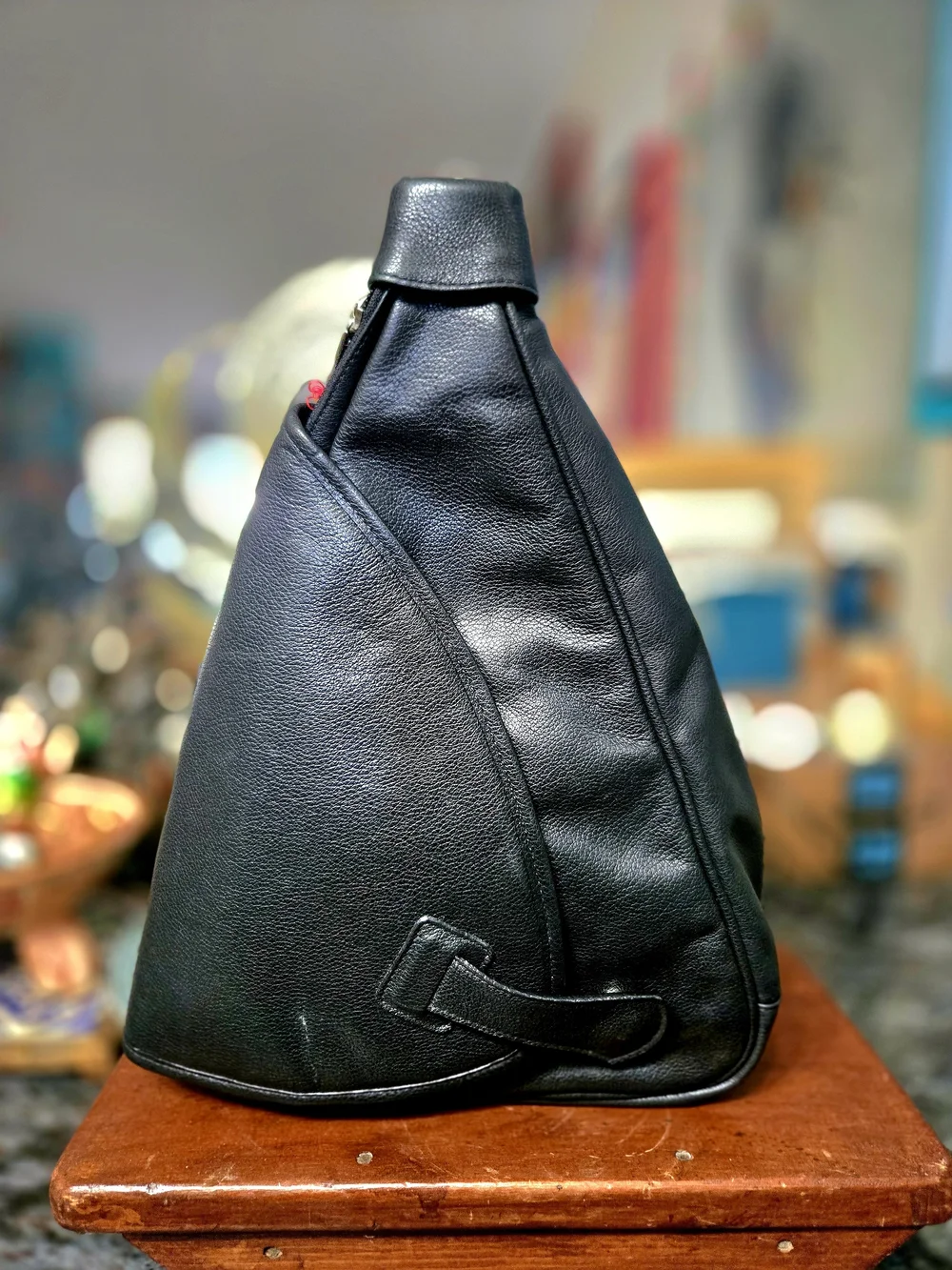 Vintage Galco Leatherware (Galco International) pebbled black leather sling back